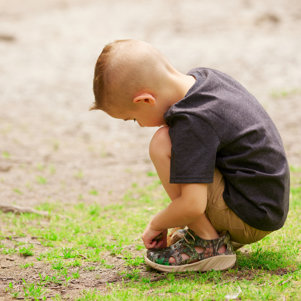 Kids' Trekking Shoe - Block True Navy / Safety Yellow