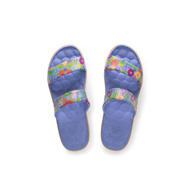 Graphique de sandale mignon - Floral peint à l'iris bleu