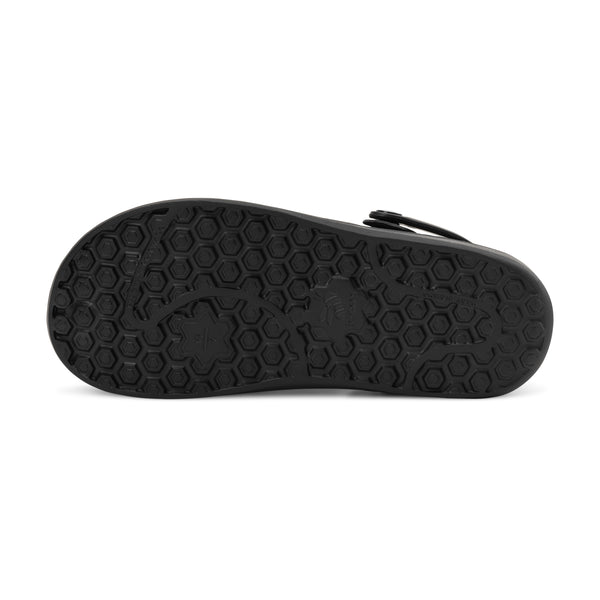 Varsity Lined Clog - Black / Black